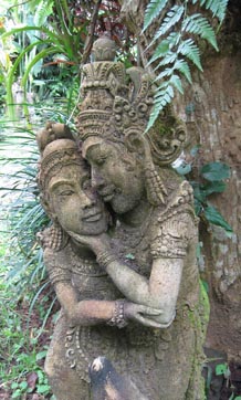 lovers.jpg (56265 bytes)